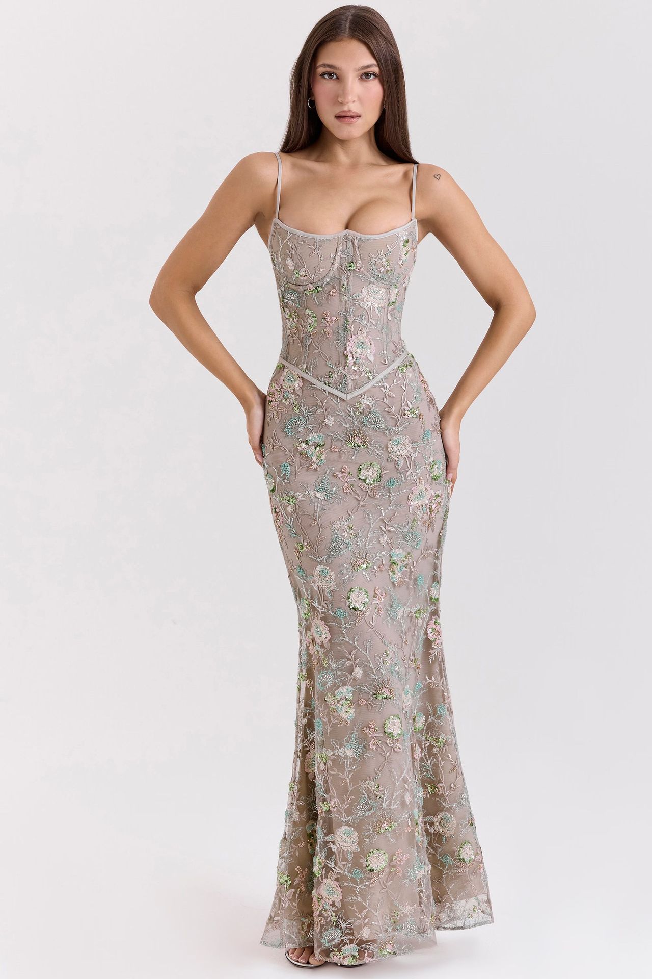 Women’s Low-Neck Lace-Up Gown