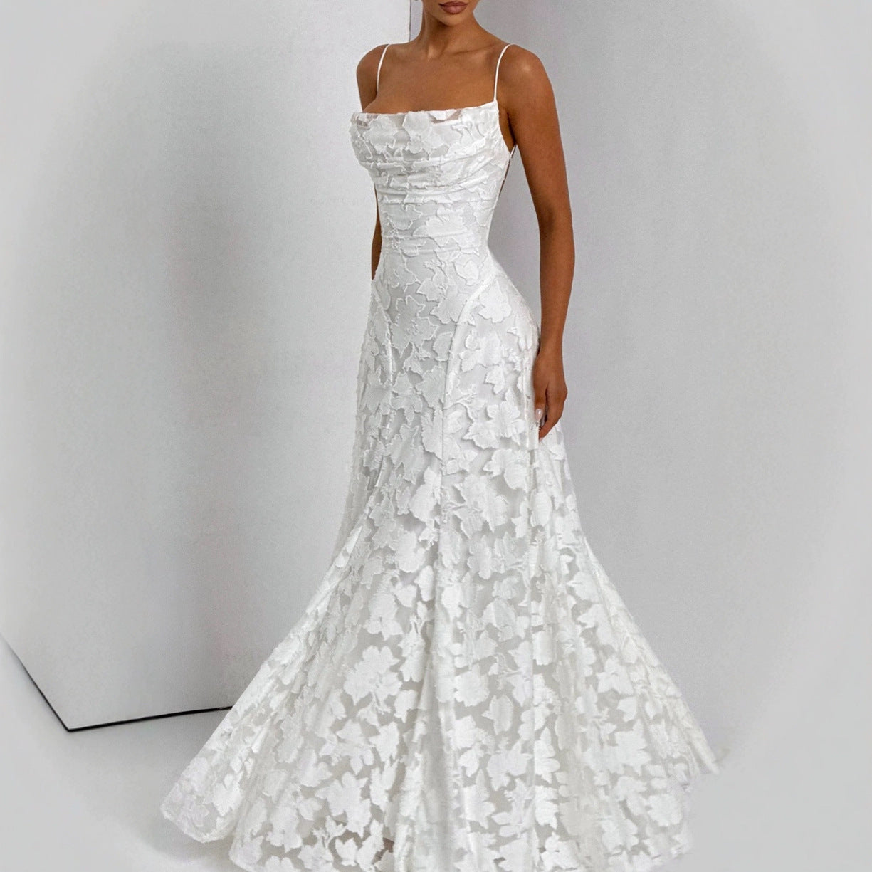 Slim-Fit Sling Backless Lace-Up